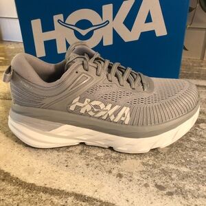 Hoka Bondi 7  Size 6 Wide Gray and White Sneakers